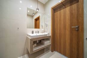 PRZY TERMACH - Pokoje Apartamenty Domki