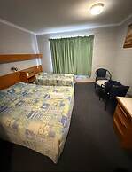 Kingston Ocean View Motel