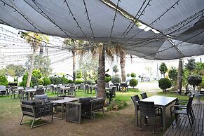 White Country Villages Hotel