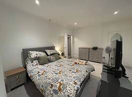 Spacious 3-bed Terrace, Great Links
