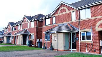 Modern House In Hartlepool With Private Parking