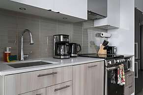 North Suites - Downtown Toronto