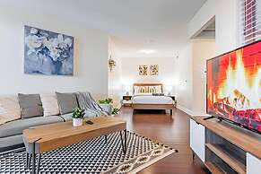 North Suites - Downtown Toronto