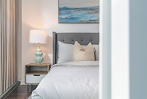 North Suites - Downtown Toronto