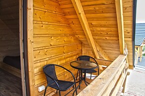Holiday Homes With Fireplaces, Playground
