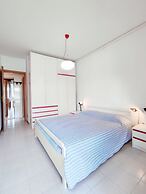Bright Flat With Terrace
