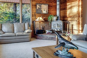 Hot Tub & Whale Watching! Scenic Sitka Escape