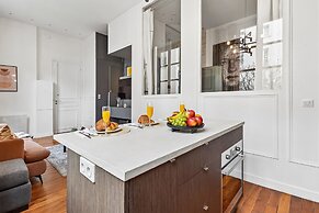 Elegant 1BR near Notre-Dame Cathedral