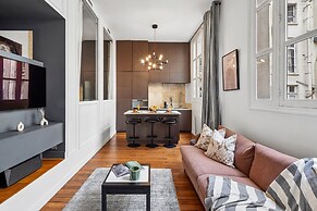 Elegant 1BR near Notre-Dame Cathedral