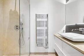 Elegant 1BR near Notre-Dame Cathedral