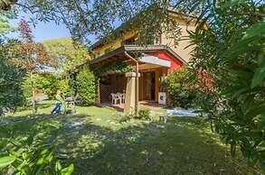 Cozy House With Shared Garden