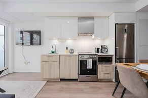 Casa Suites - Downtown Toronto