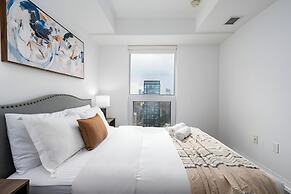 Casa Suites - Downtown Toronto