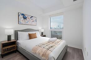 Casa Suites - Downtown Toronto