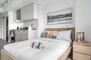 Casa Suites - Downtown Toronto