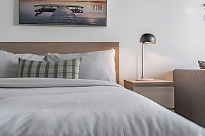 Casa Suites - Downtown Toronto