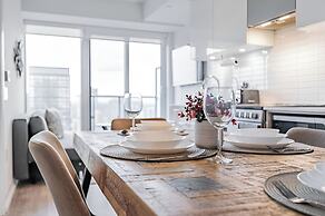 Casa Suites - Downtown Toronto