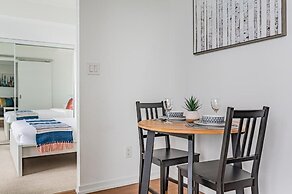 Casa - Toronto Downtown