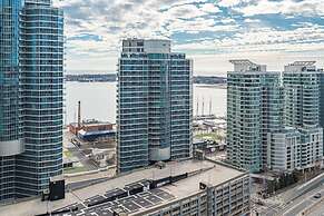 Casa - Toronto Downtown