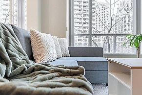 Casa - Toronto Downtown