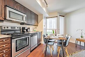 Casa - Toronto Downtown