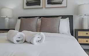 The Casa - Toronto Financial District