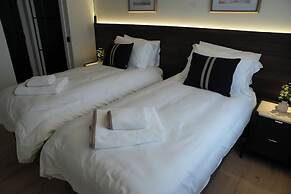 1st Floor Luxury 2-bed Apt, Sleeps 6