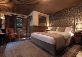 The Waterway Pub and Rooms