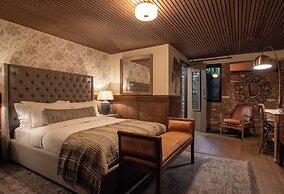 The Waterway Pub and Rooms