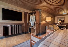 The Waterway Pub and Rooms