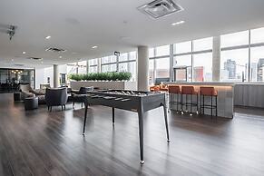 New High Rise Building w Gorgeous Views