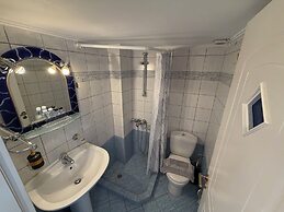 Vythos rooms