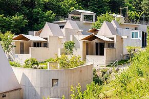 Yeongdeok Dalto Poolvilla Glamping