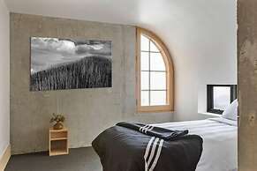 Nelse Lodge