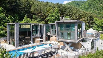 Avec J Pool Villa, Gapyeong