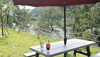 Bebridge Pool Villa Resort