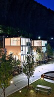 Bebridge Pool Villa Resort