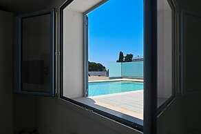 Perle Marine Suite Apartments