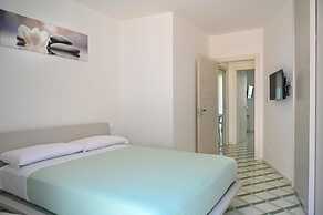Perle Marine Suite Apartments