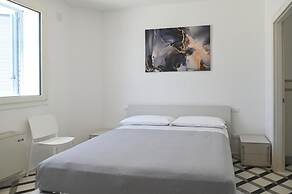 Perle Marine Suite Apartments