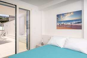 Perle Marine Suite Apartments