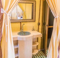 Merzouga Luxury Camp & Desert Activities