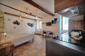 Agr Able Studio Quartier Suquet-vieux Port A0b185