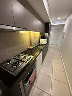 Cozy & Affordable in CBD - Free Wine
