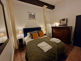 The Mayflower Suite