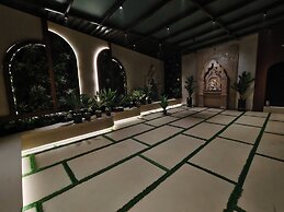 Hotel Raas Vrindavan