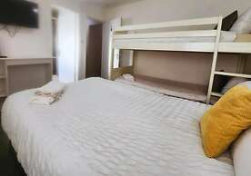 Kop View Rooms near Anfield