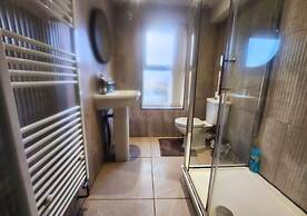 Kop View Rooms near Anfield