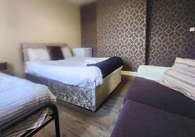 Kop View Rooms near Anfield