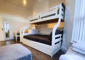 Kop View Rooms near Anfield